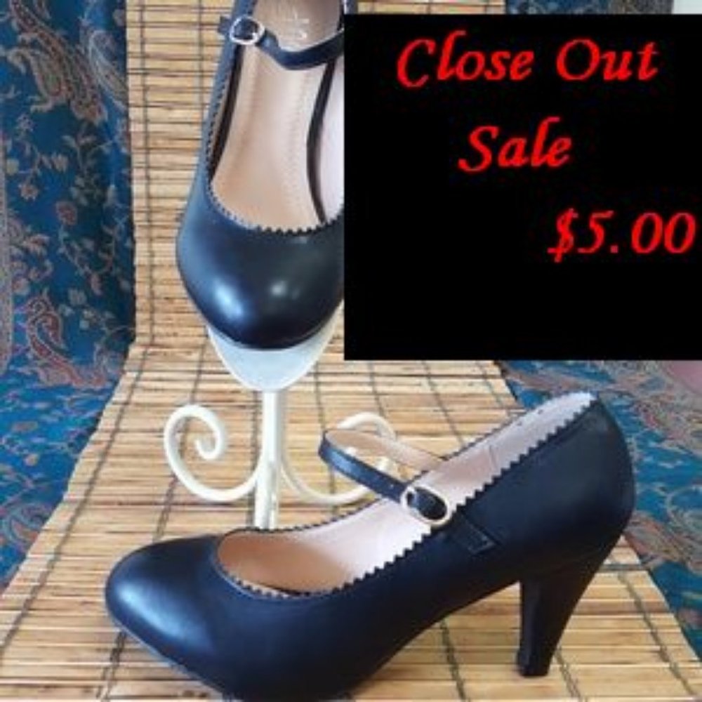 EUC J Adams Black 3" Heels